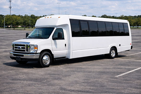 25-passenger minibus rental Belle Chasse TX